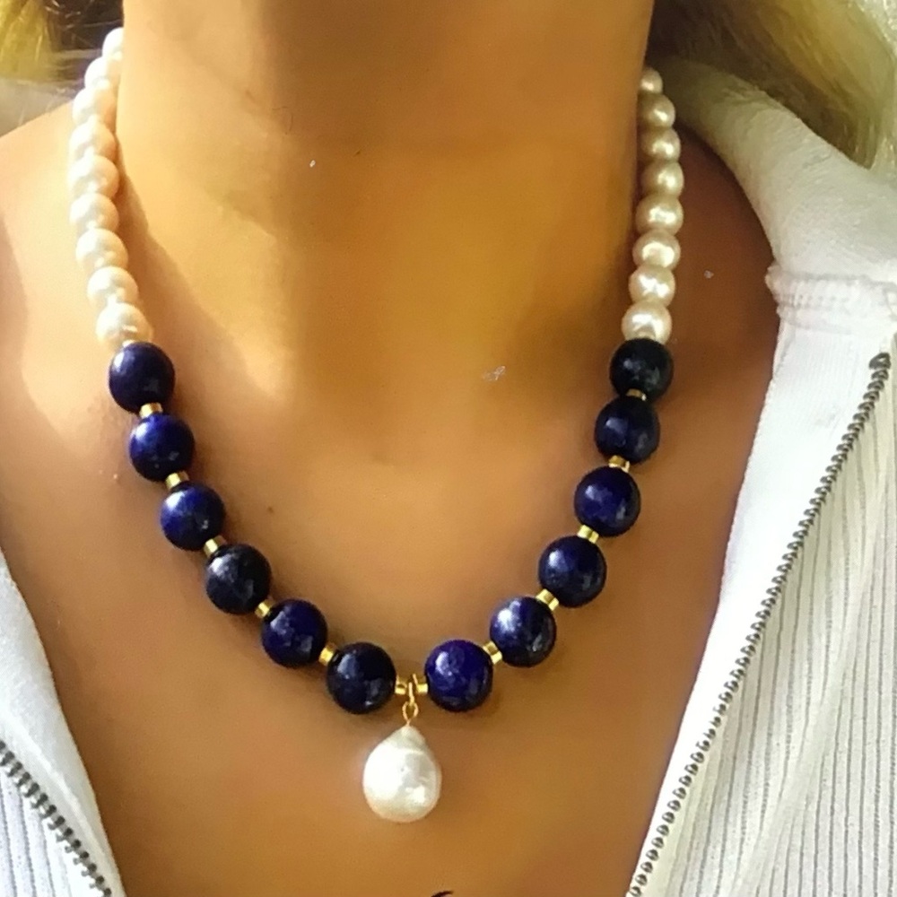 Exquisite Pearl and Lapis Lazuli Necklace